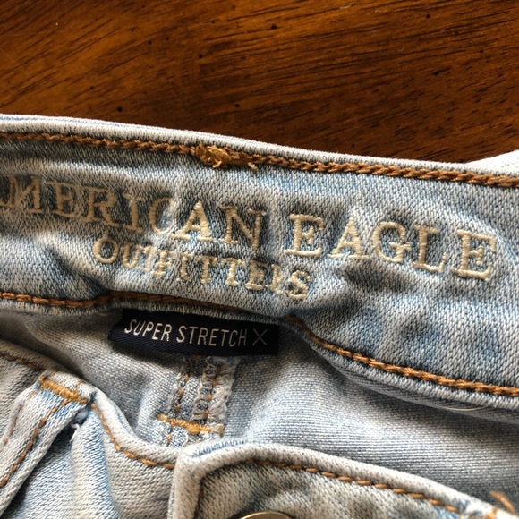 American Eagle Jeans Super Stretch X Destroyed Distressed Hi-Rise Patch Raw Hem - Picture 8 of 9